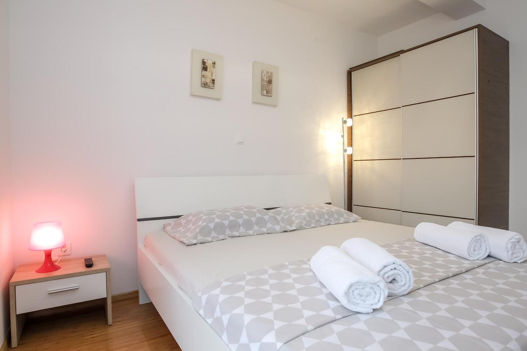 Apartments Tomana Novalja Kamer foto